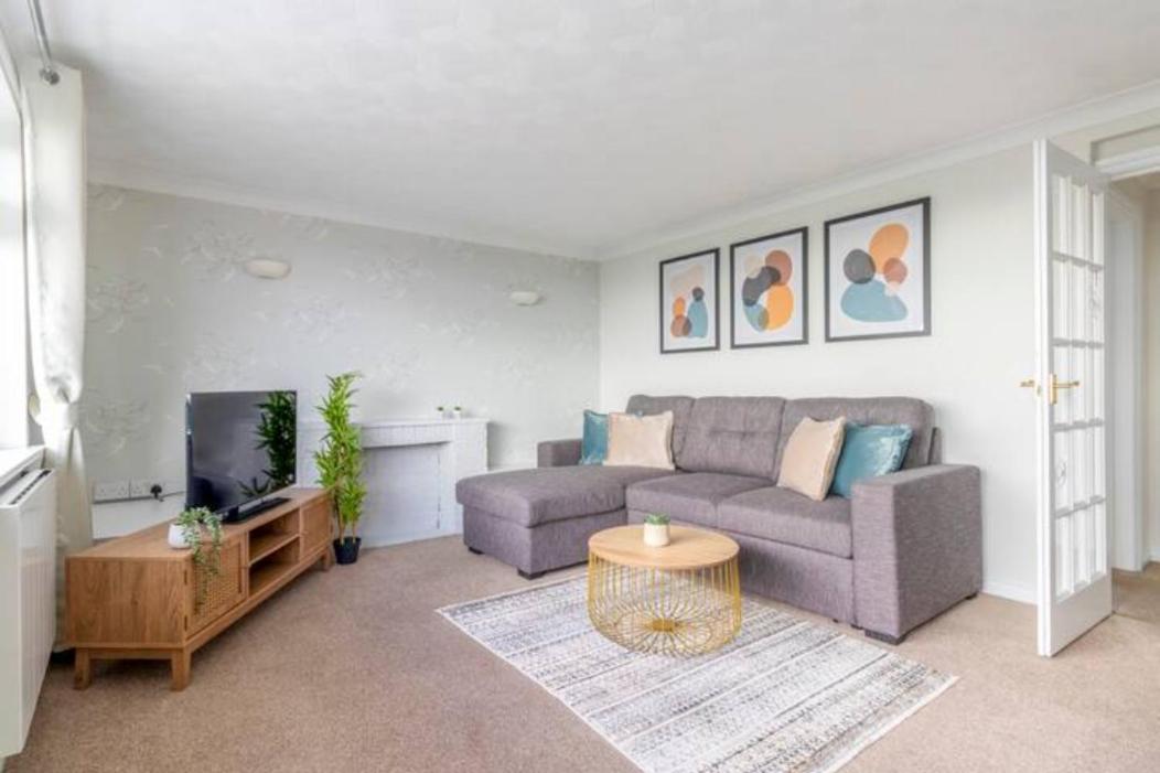 Trendy Sea View 2 Bedroom Sleeps 6 - Free Parking Bournemouth Exteriör bild